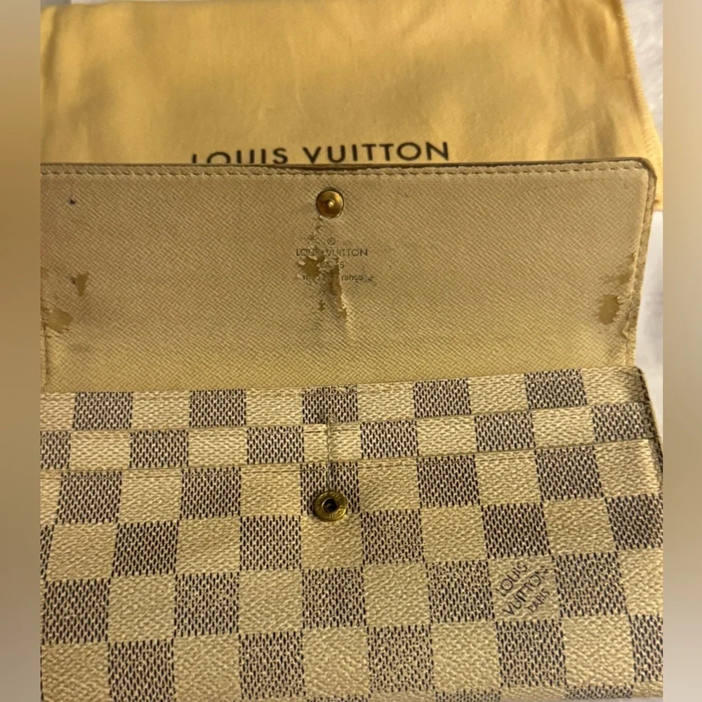 Louis Vuitton Damier azure wallet and dust bag has call outs